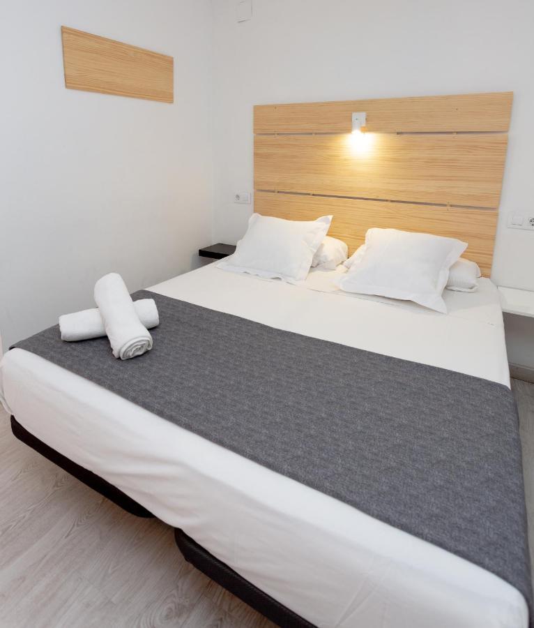 Easy Sants By Bossh! (Adults Only) Vandrerhjem Barcelona Eksteriør bilde