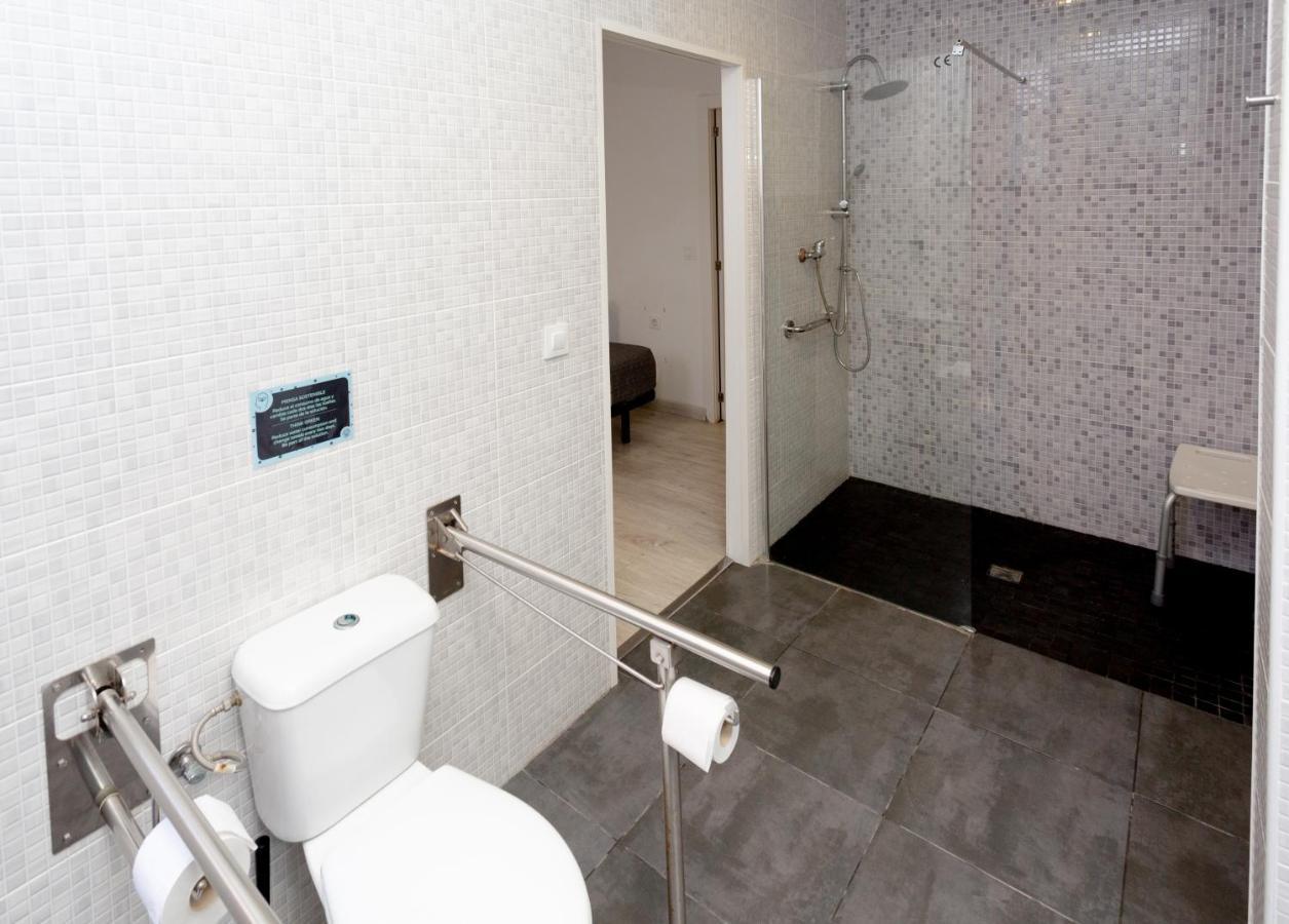 Easy Sants By Bossh! (Adults Only) Vandrerhjem Barcelona Eksteriør bilde